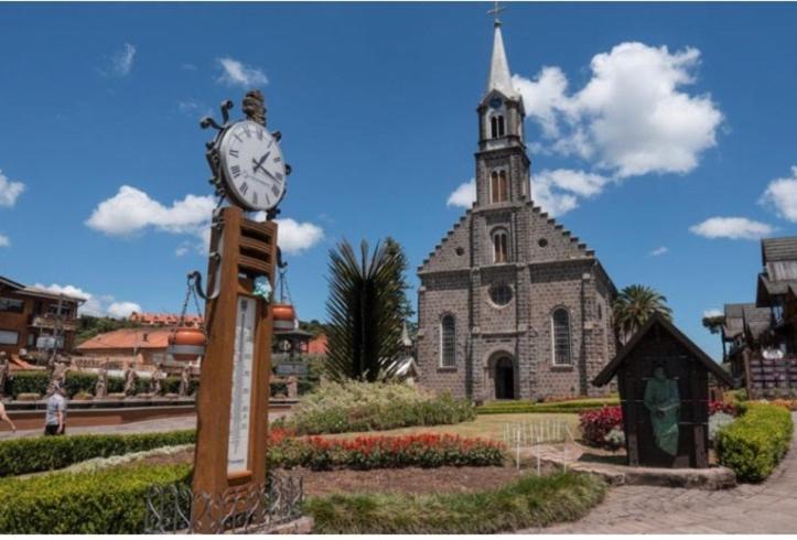 Suite Em Gramado, Proxima A Avenida Das Hortencias Luaran gambar