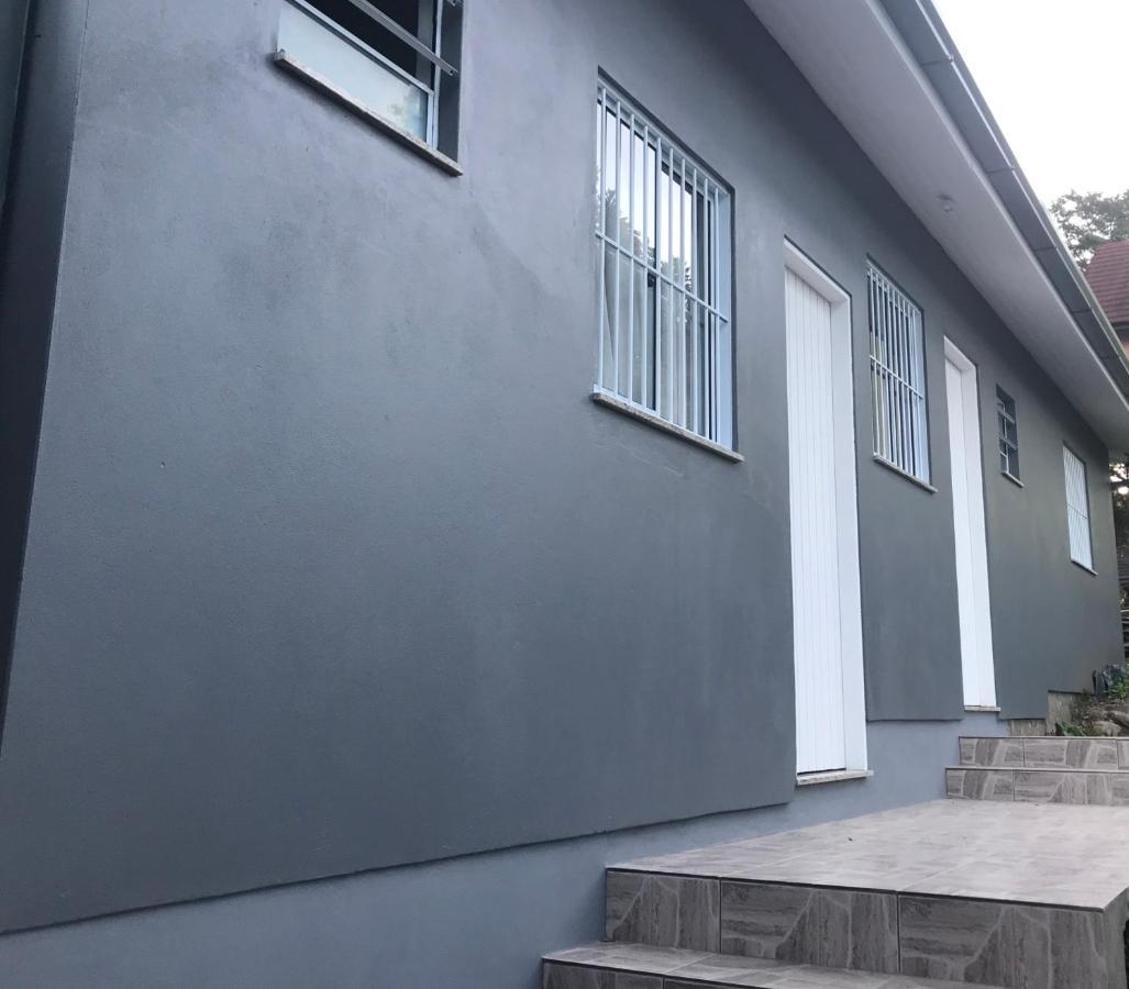 Suite Em Gramado, Proxima A Avenida Das Hortencias Luaran gambar